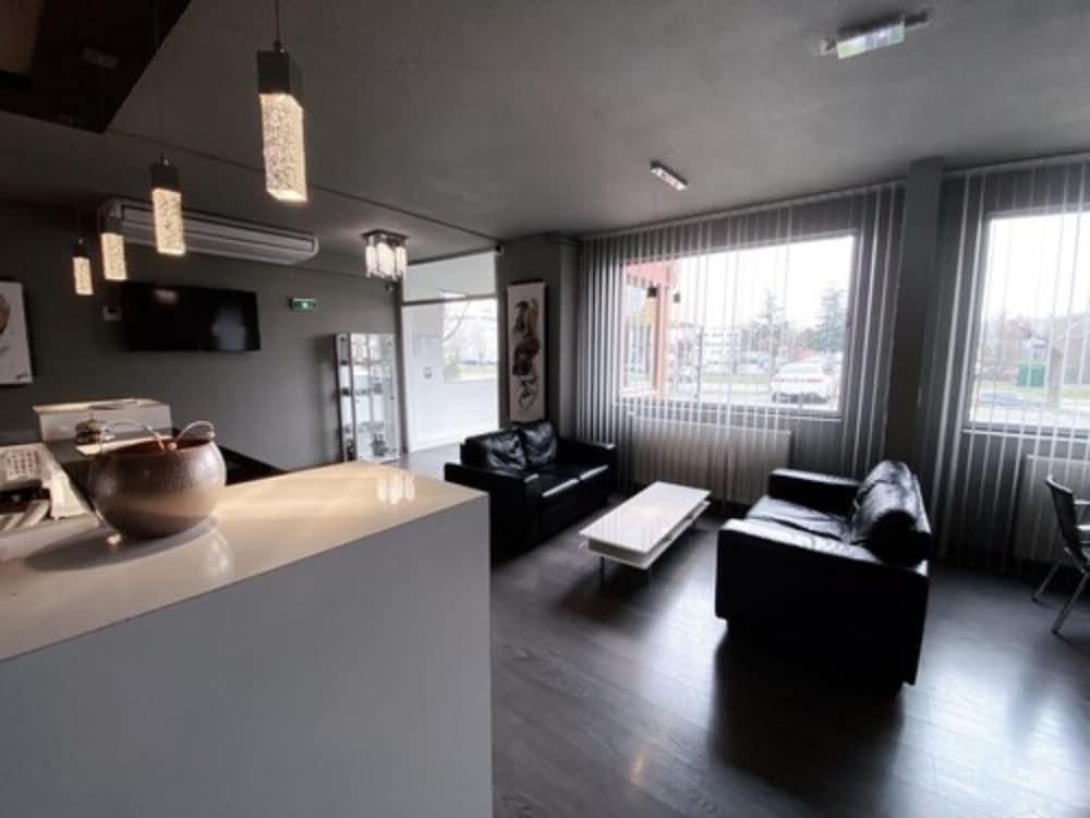The Originals City, Ariane, Sud Labege